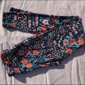 ⚡️FINAL SALE LuLaRoe OS Leggings